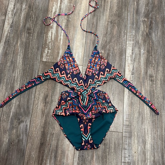 $238 Mara Hoffman TRIBAL Cut-Out One Piece XS - Picture 1 of 4